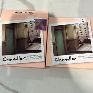 Makeup revolution Friends Chandler eyeshadow palette
